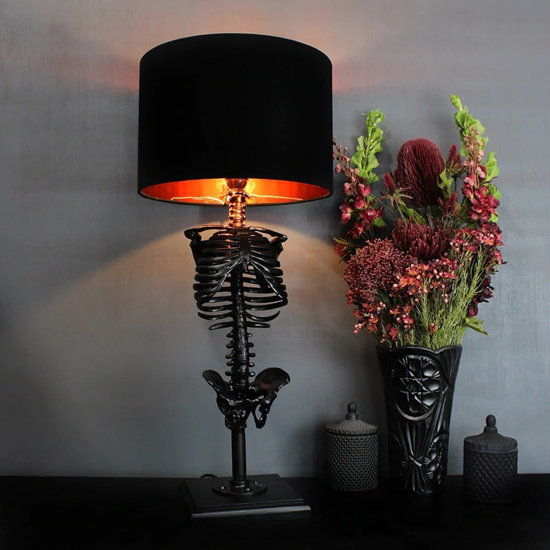 2022 New Skeleton Table Lamp Creative Vintage Table Lamp Halloween Decoration Horror Atmosphere Lamp Night Light